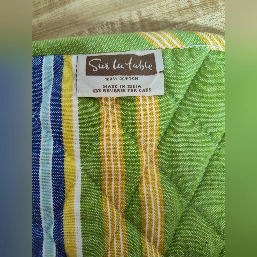 Sur La Table Oven Mitt And Potholder Festive New Without Tags Great Present